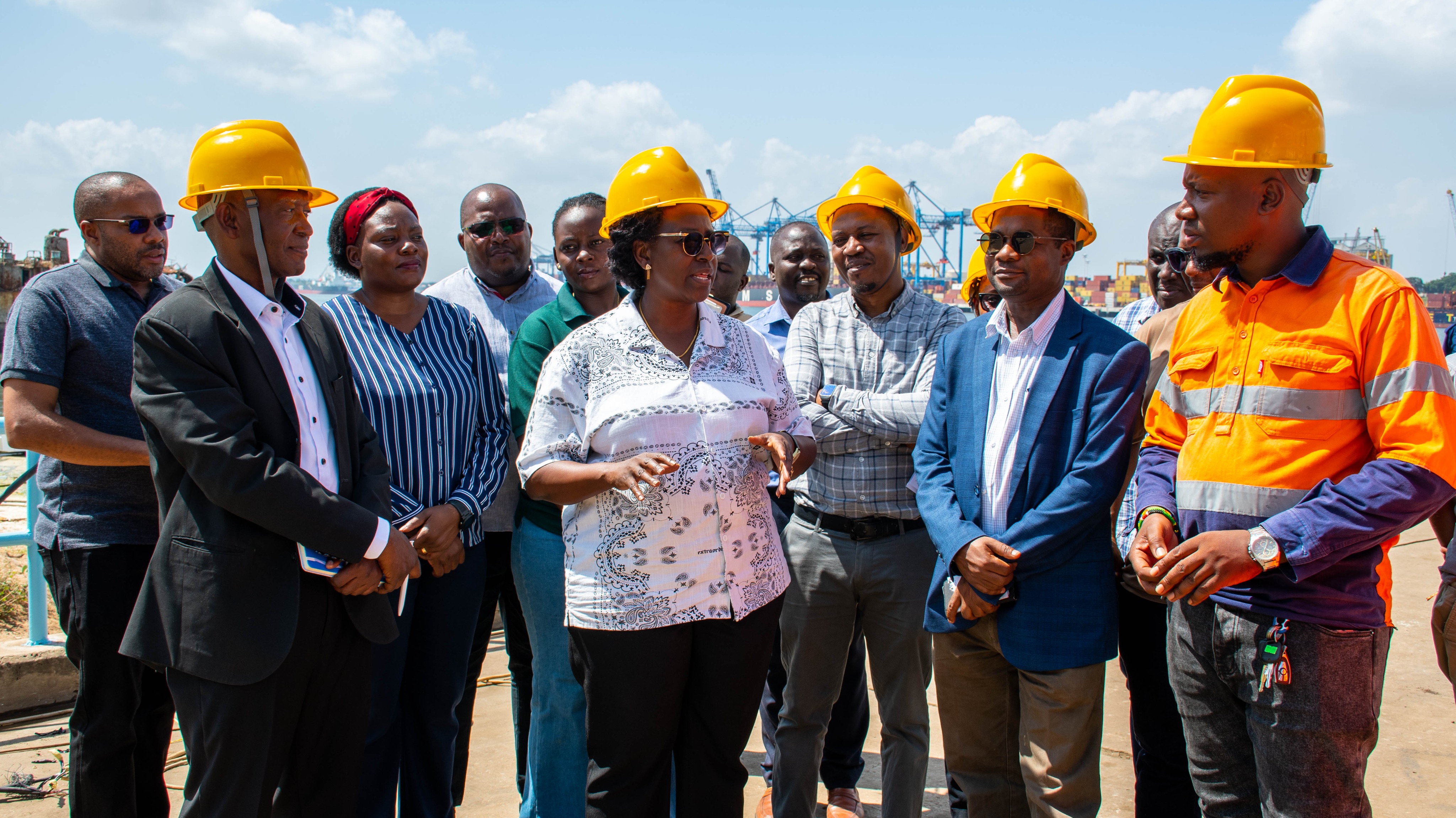 KATIBU MKUU WIZARA YA MIFUGO NA UVUVI ARIDHISHWA NA UKAMILIKAJI WA GATI LA TAFICO